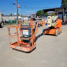 2016 JLG E400AJPN Articulating Boom Lift