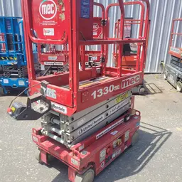 2017 MEC 1330SE Scissor Lift